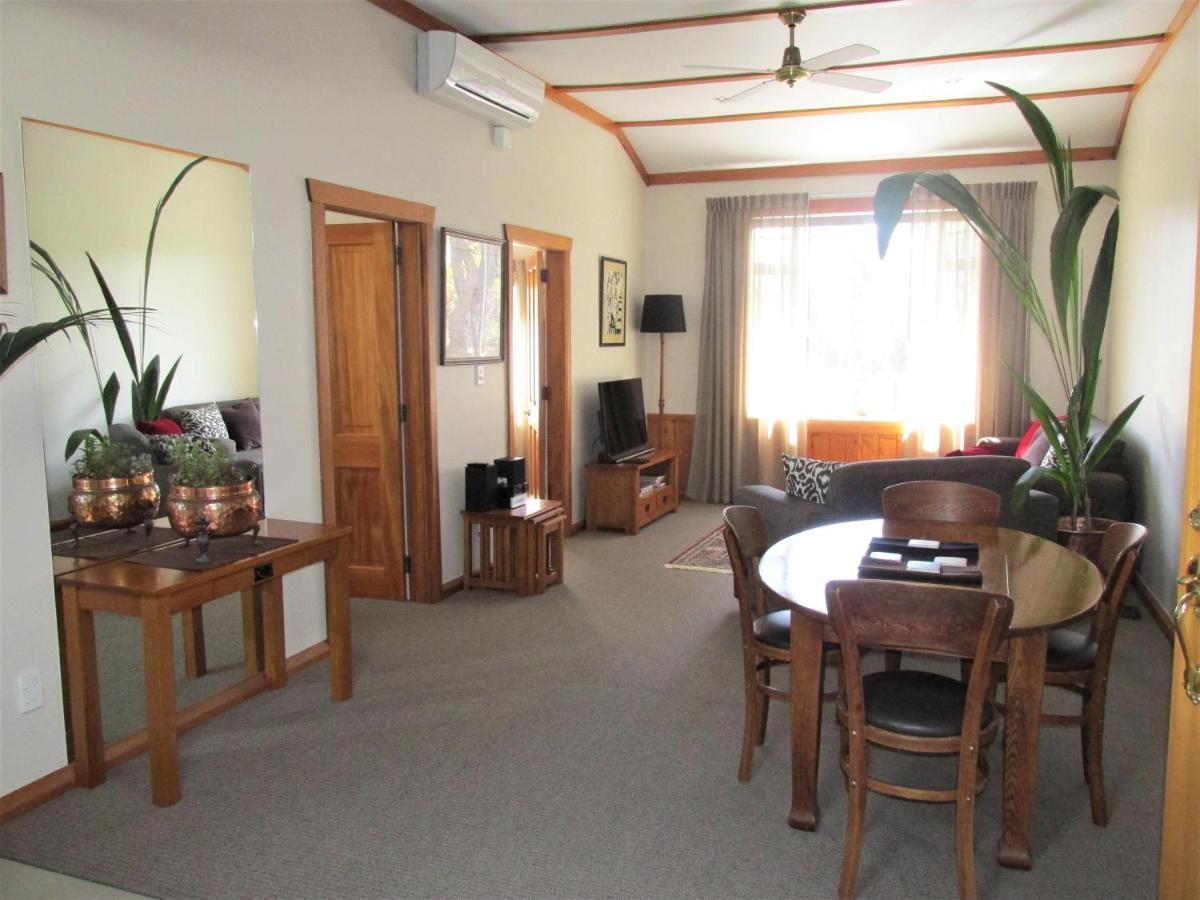 Tarawhata Thermal Apartment New Plymouth Kültér fotó